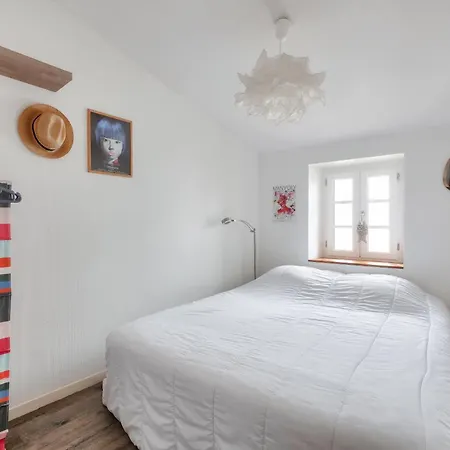 Pres Du Port De St-martin-de-re Avec Terrasse Apartman