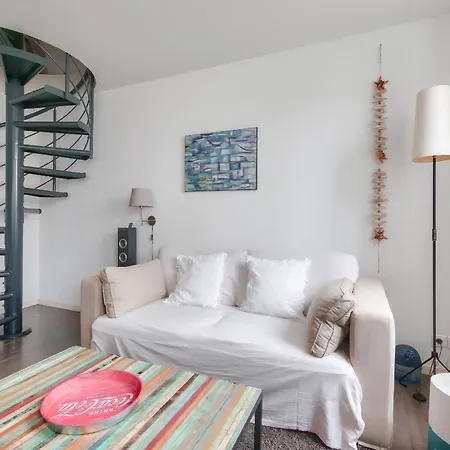 Pres Du Port De St-martin-de-re Avec Terrasse *