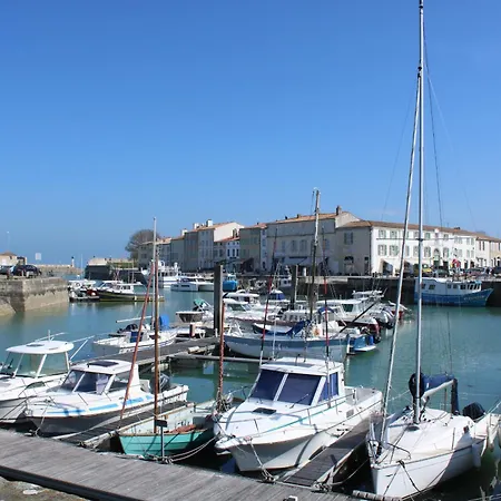Pres Du Port De St-martin-de-re Avec Terrasse Apartment *