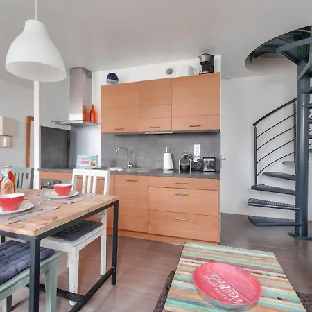 Pres Du Port De St-martin-de-re Avec Terrasse Saint-Martin-de-Ré