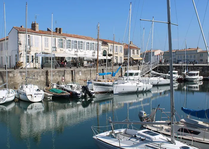 Pres Du Port De St-martin-de-re Avec Terrasse Apartament Saint-Martin-de-Ré
